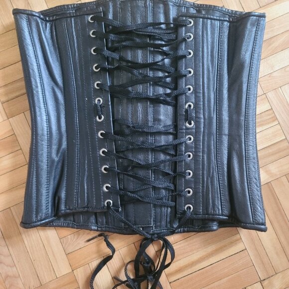 Vintage Northbound Leather 5-buckle Corset - Picture 2 of 6